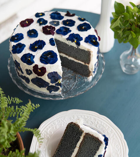 Purple Sweet Potato Cake with Swiss Buttercream Purple Sweet Potato Cake with Swiss Buttercream